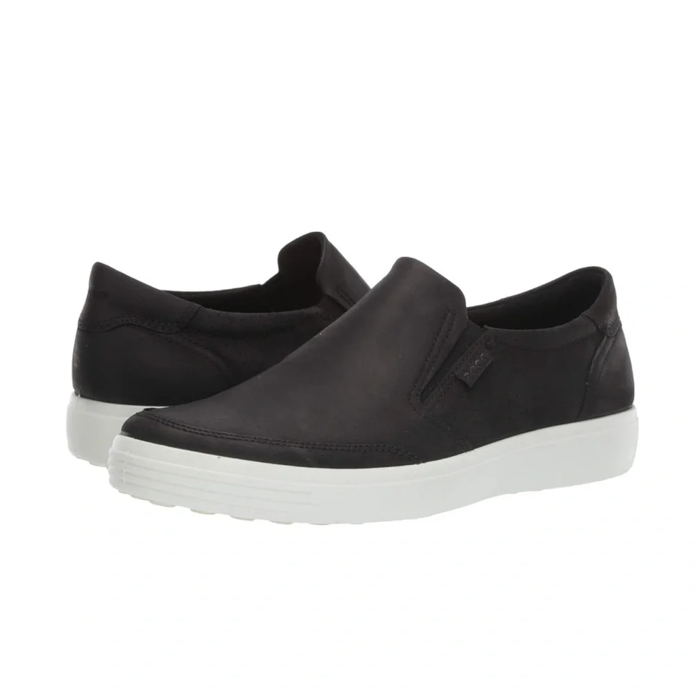 ECCO Soft 7 Leather Sneakers Slip On Style Size 8 Men’s Solid Black Casual